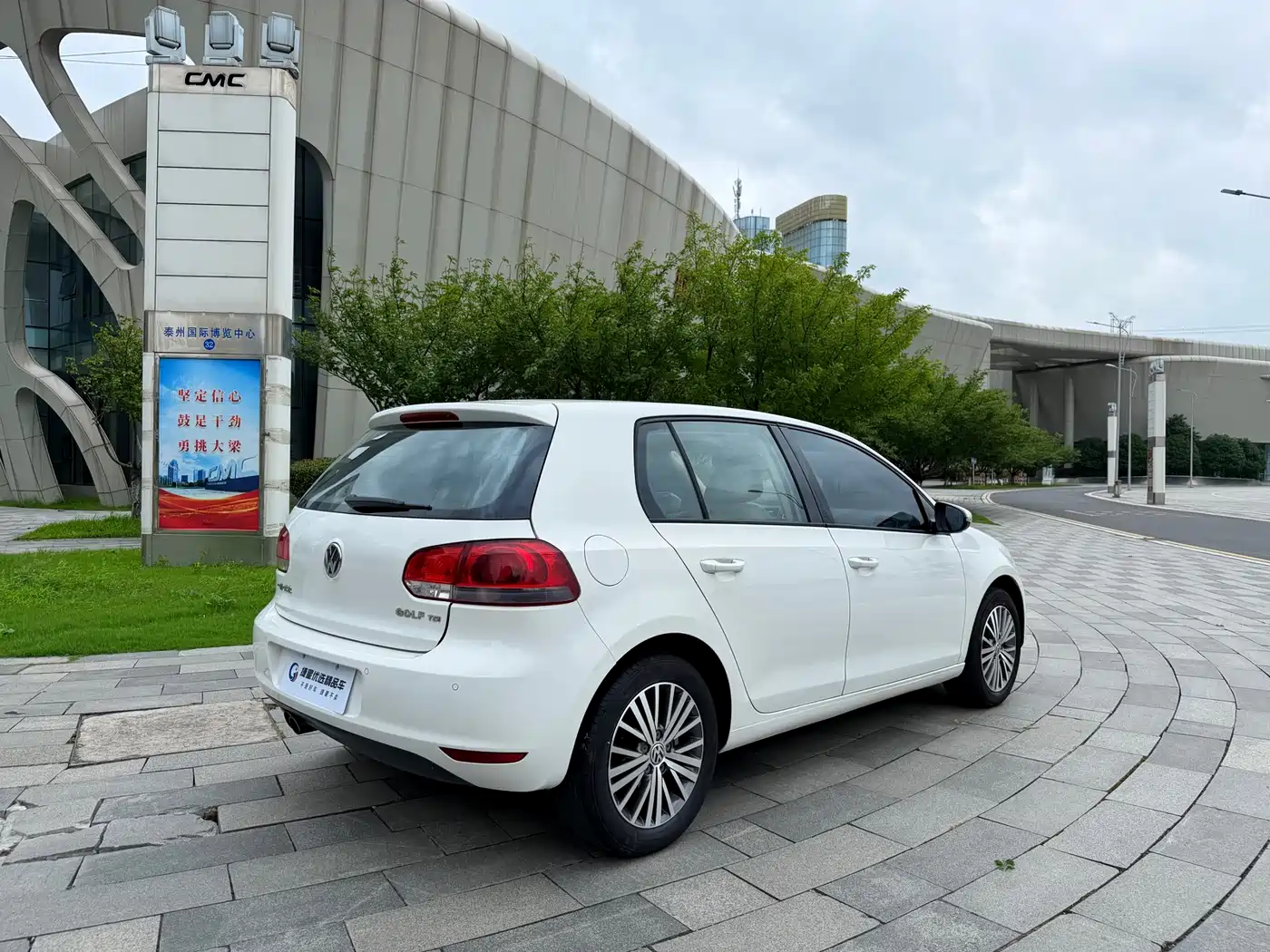 Фото 6 - Volkswagen Golf