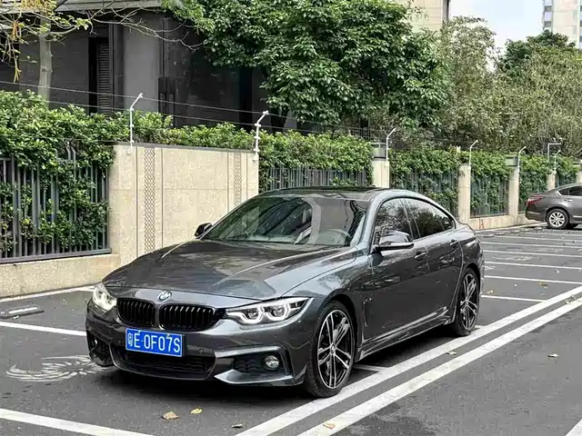 BMW 4 SERIES