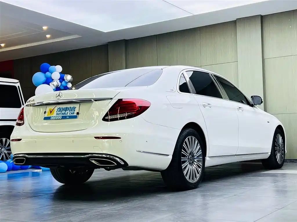 Mercedes-Benz E-Class 2020 E 300 L Fashion фото 4