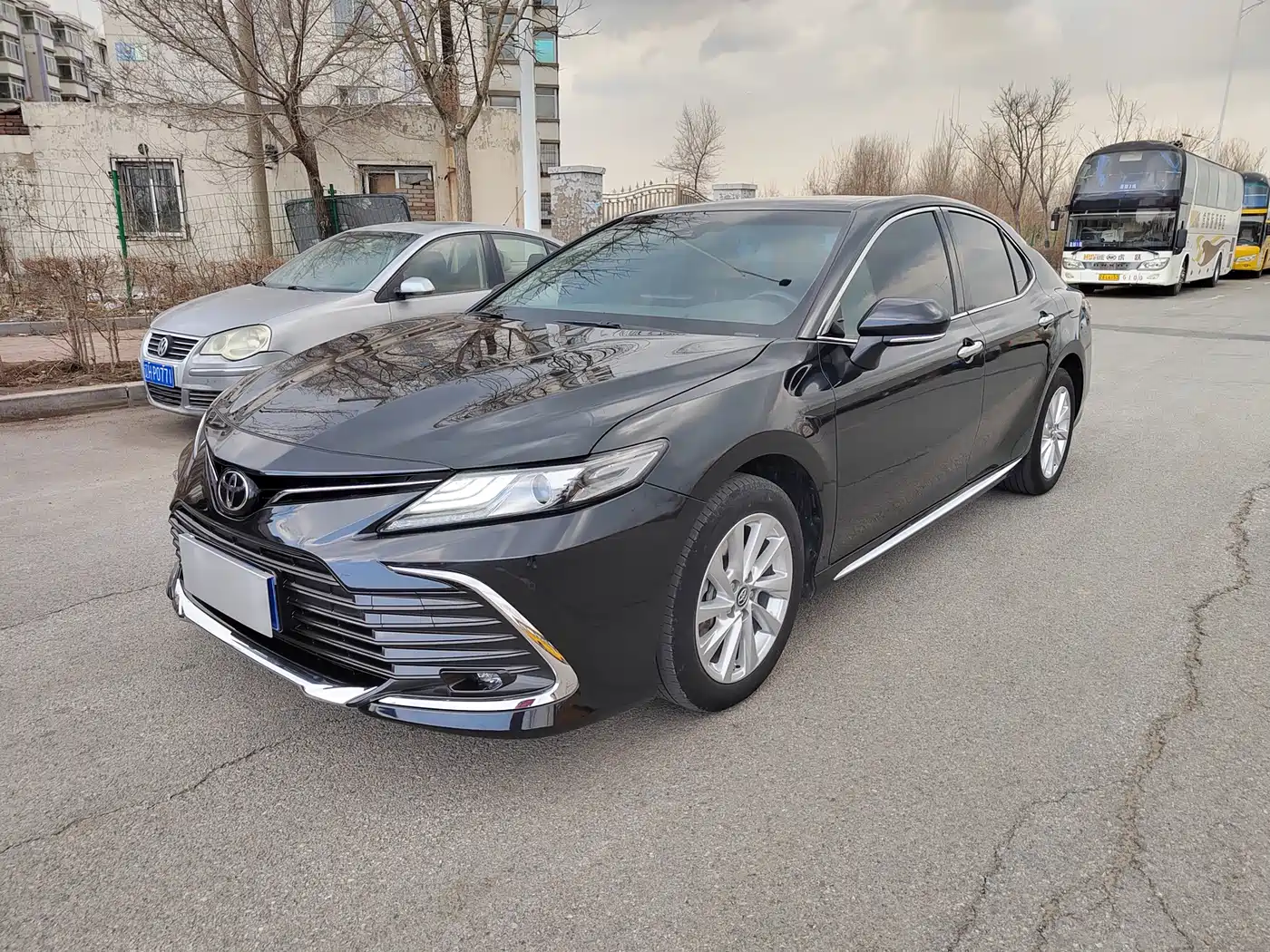 Toyota Camry 2023 2.0G Luxury Edition