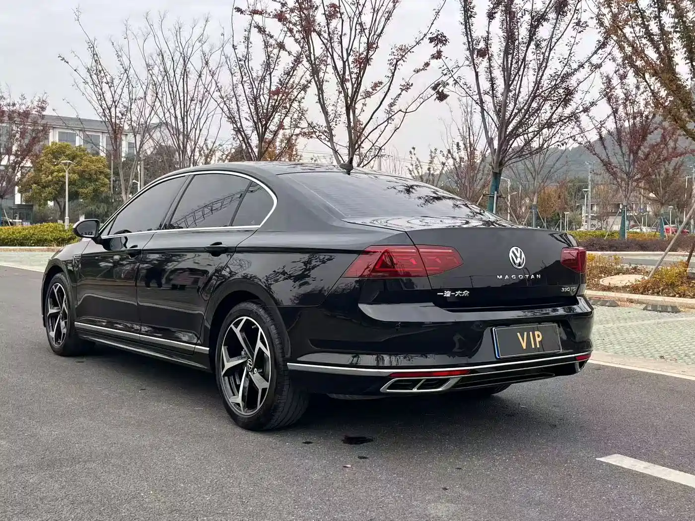 Volkswagen Magotan 2023 Model 2 Million Commemorative Edition 330TSI DSG Luxury фото 9