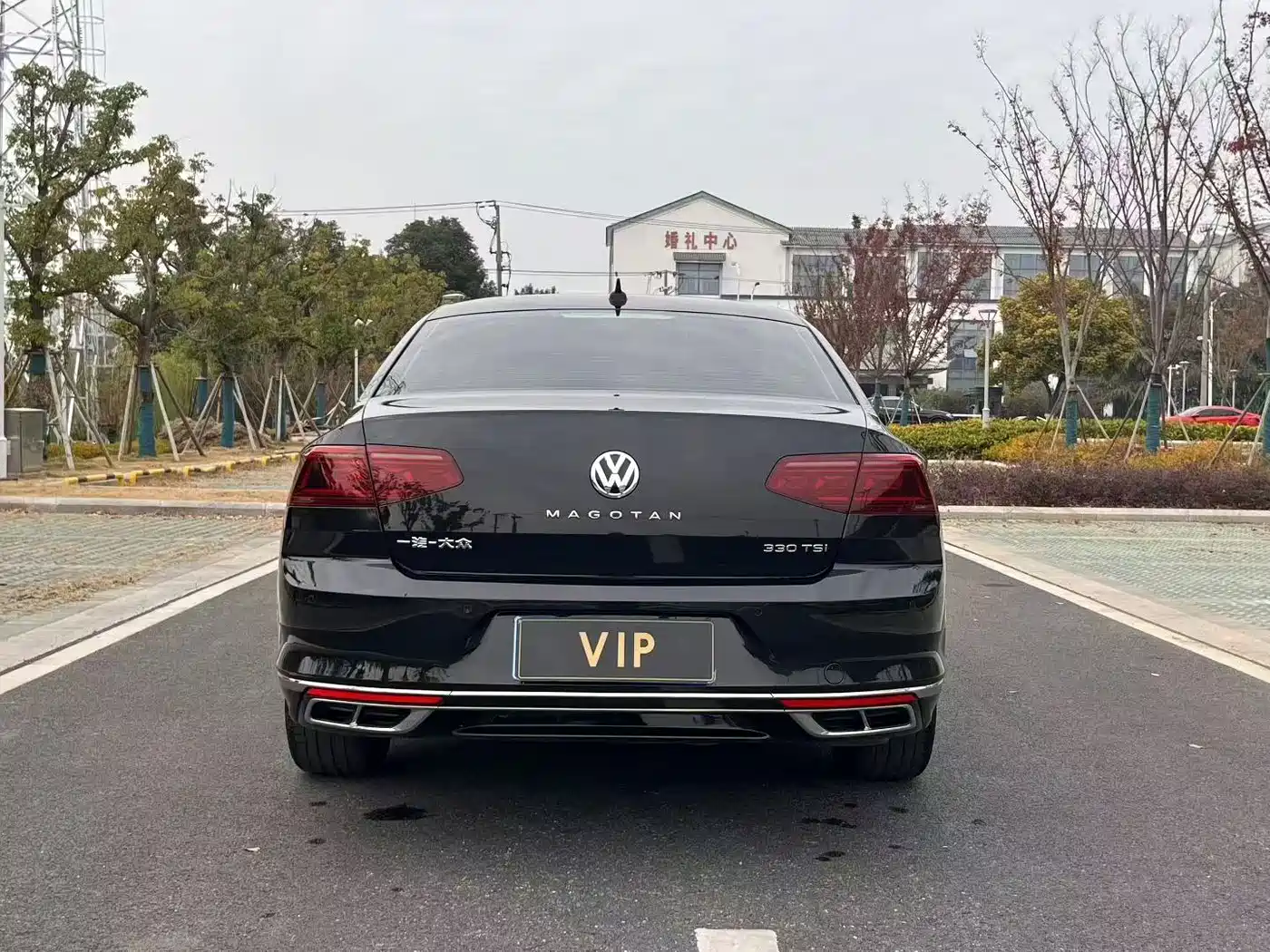 Volkswagen Magotan 2023 Model 2 Million Commemorative Edition 330TSI DSG Luxury фото 7