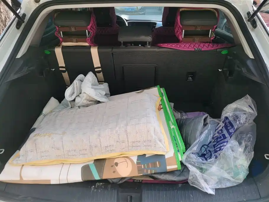 VOLKSWAGEN T ROC EXPLORING SONGS