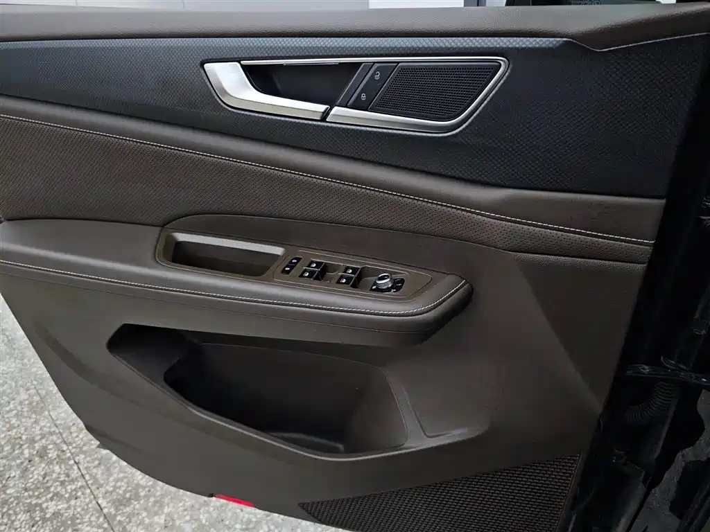 Volkswagen Viloran 2024 330TSI Business Edition фото 8
