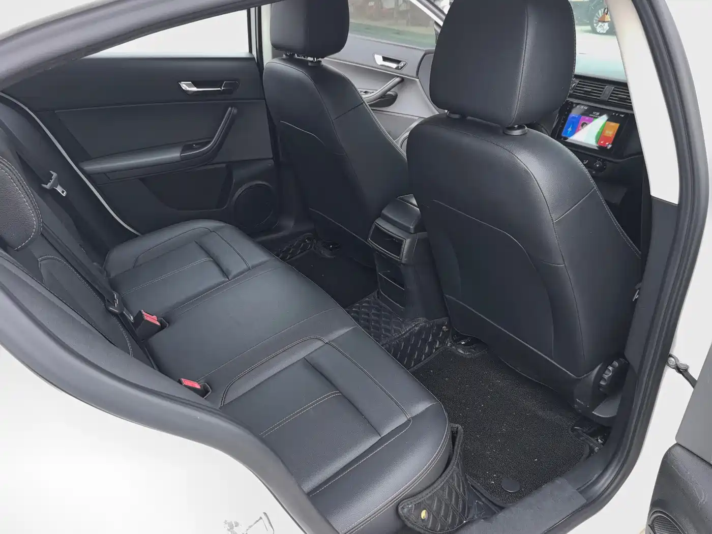 Qoros 3 2019 2018 Sedan 1.6L Auto Leading