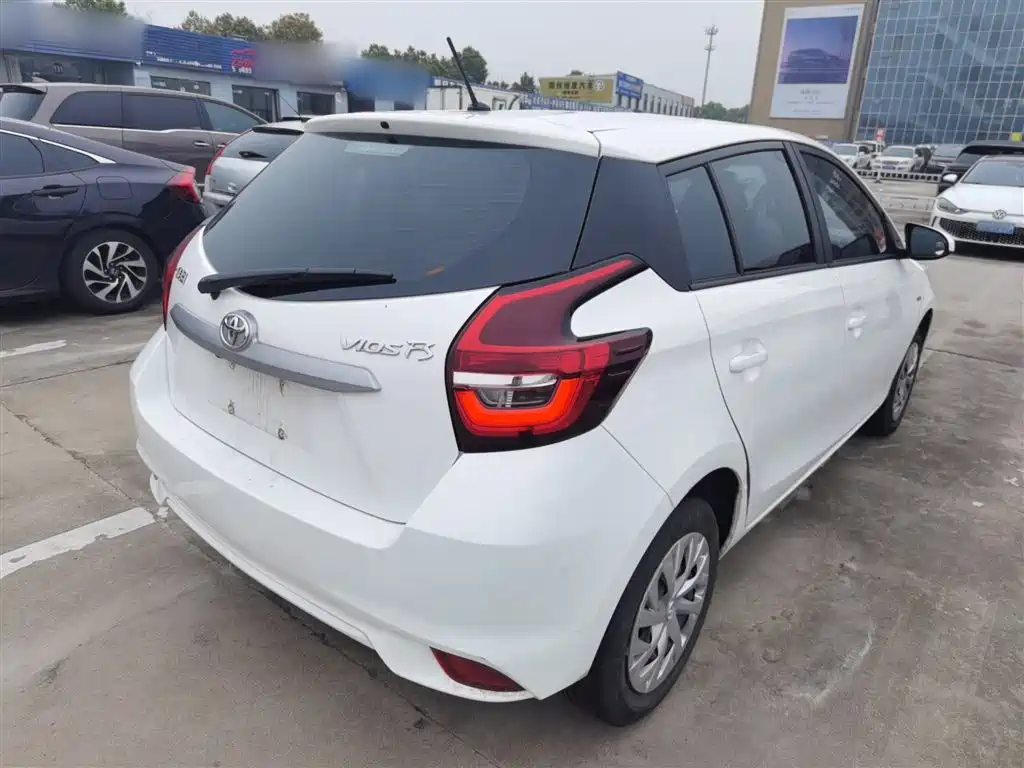 Toyota Vios FS 2021 1.5L CVT Fengchi Edition фото 5