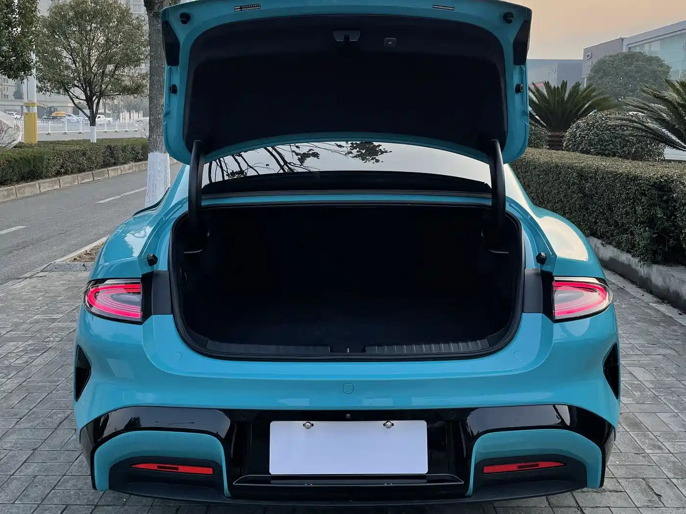 XIAOMI CAR XIAOMI SU7