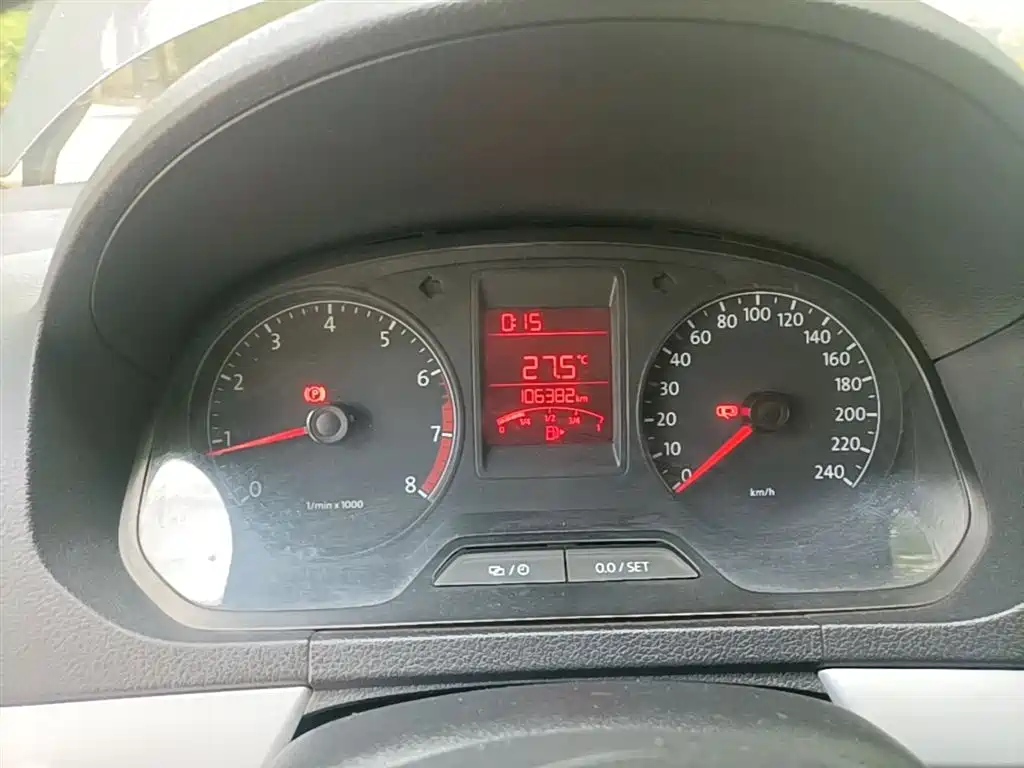 Volkswagen Jetta 2013 1.6L Manual Comfort фото 12