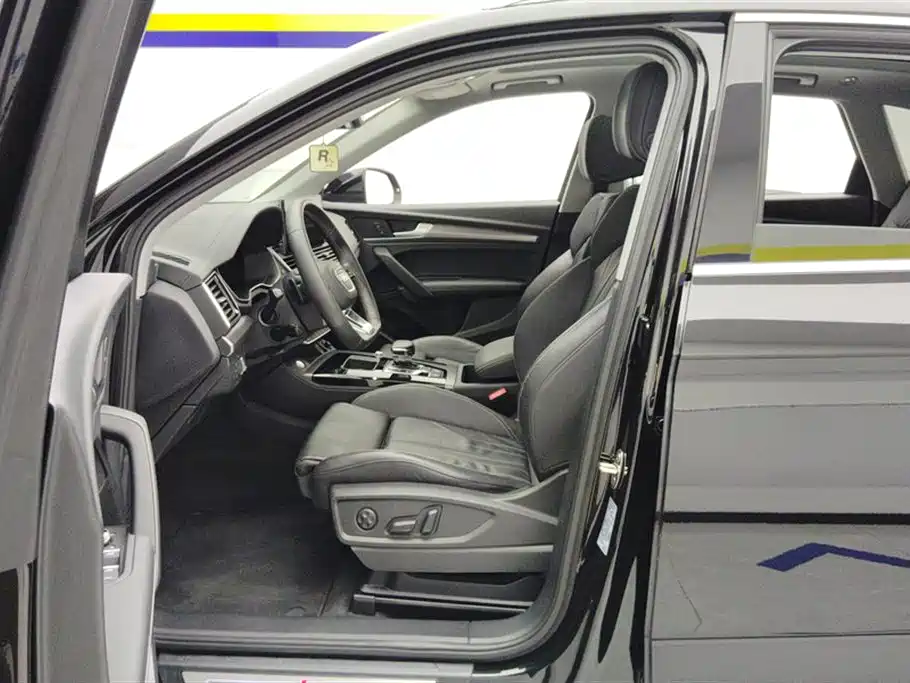 Audi Q5L 2022 Facelift 40T Luxury Dynamic фото 9