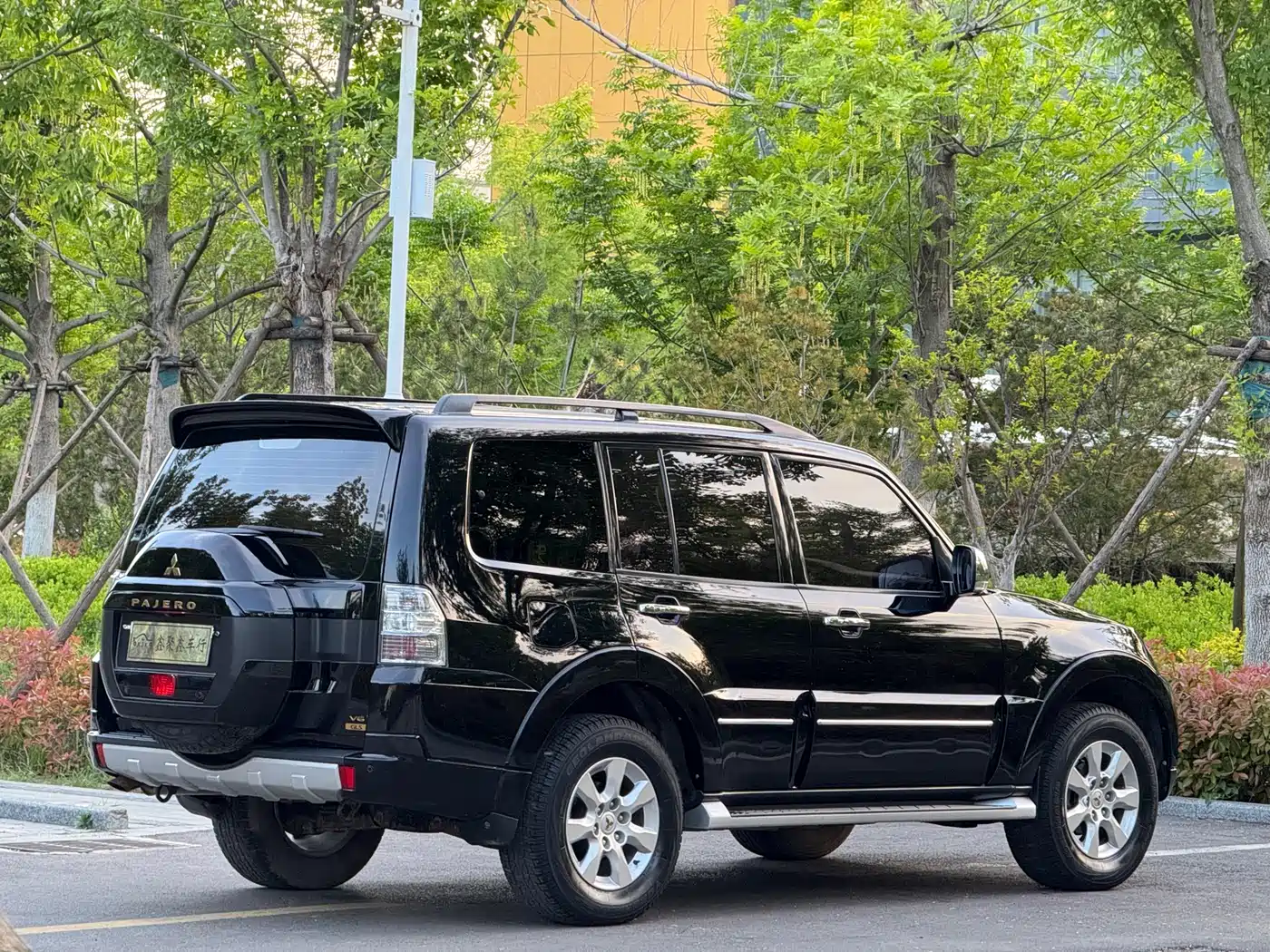 Mitsubishi Pajero (Import) 2018 3.0L Automatic Luxury Edition фото 11