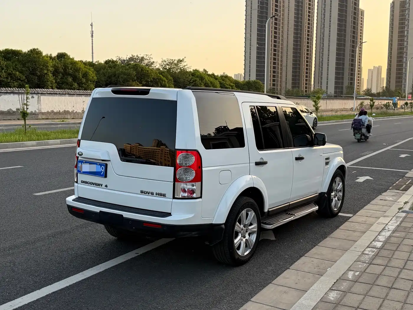 Land Rover Discovery 2013 3.0 SDV6 HSE Diesel фото 12