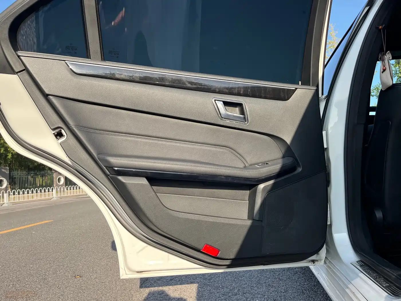 Mercedes-Benz E-Class 2014 Facelift E 260 L Sport фото 14
