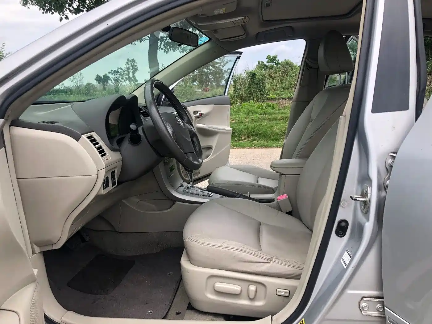 Toyota Corolla 2007 Model 1.8L Automatic GLX-i фото 12
