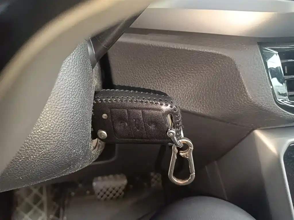 Volkswagen T-Cross 2019 1.5L Automatic Comfort Edition фото 9