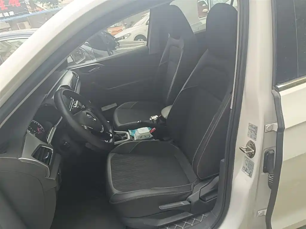 Volkswagen T-Cross 2019 1.5L Automatic Comfort Edition фото 15