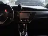 Фото 3 - Toyota Corolla