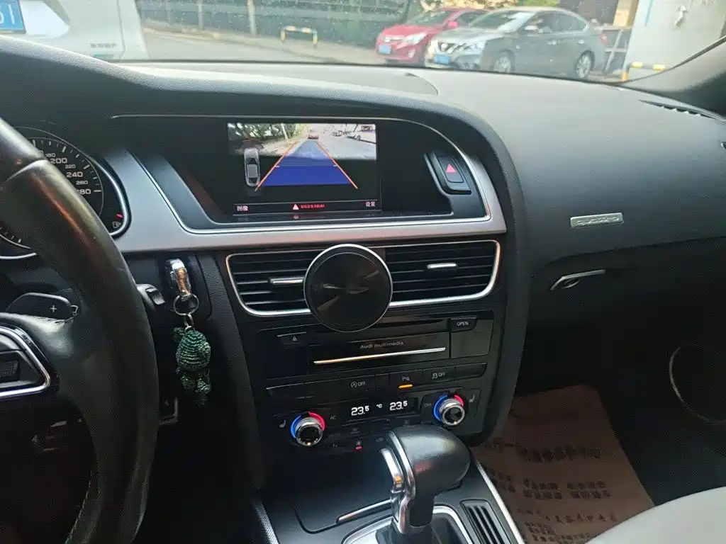 Photo 14 - Audi A5 (Import)