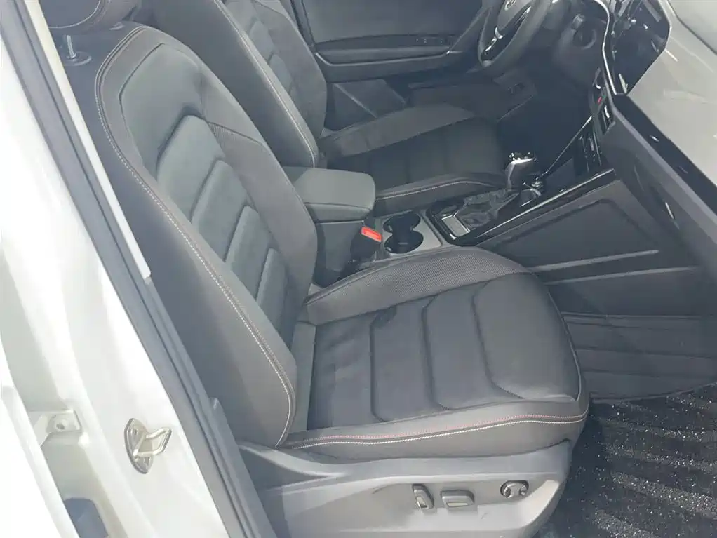 Volkswagen Tayron 2021 280TSI 2WD Luxury Smart Connect фото 3