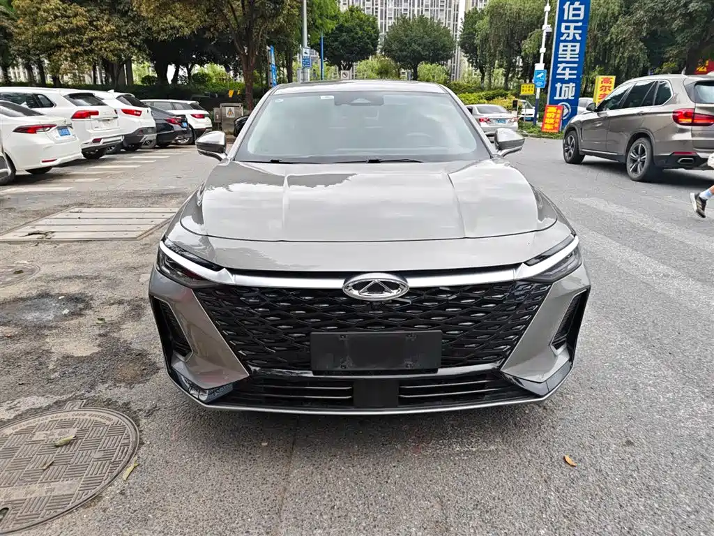 CHERY ARRIZO 8
