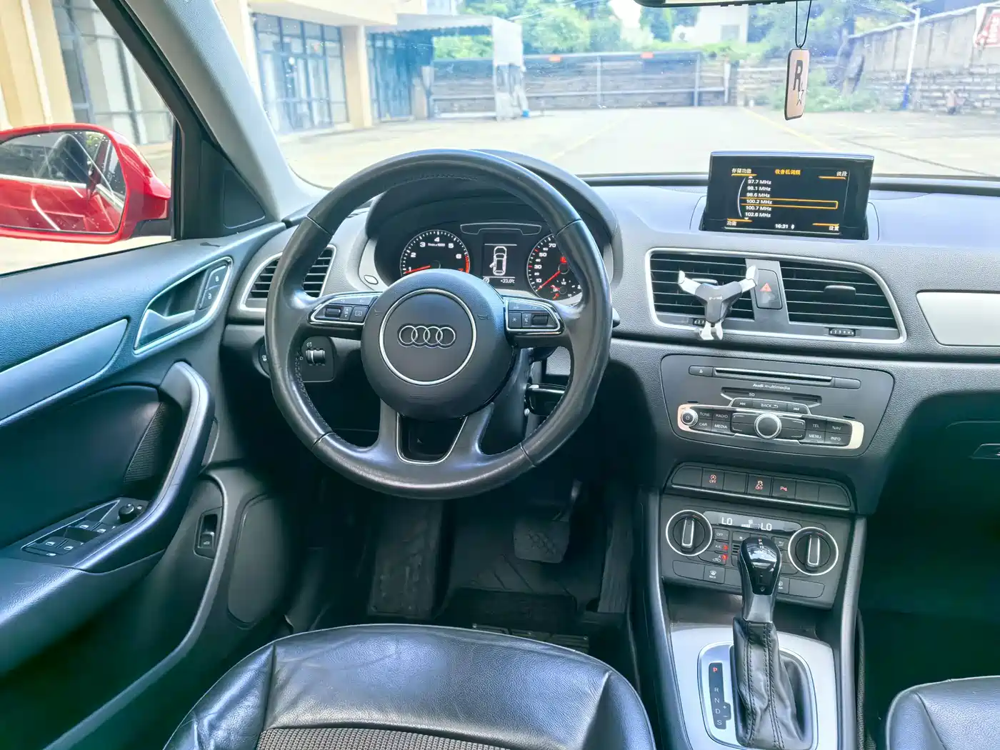 Фото 9 - Audi Q3