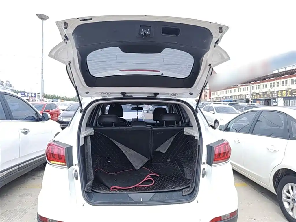BAIC Zhixing 2019 2018 1.5T CVT Elite Edition China V