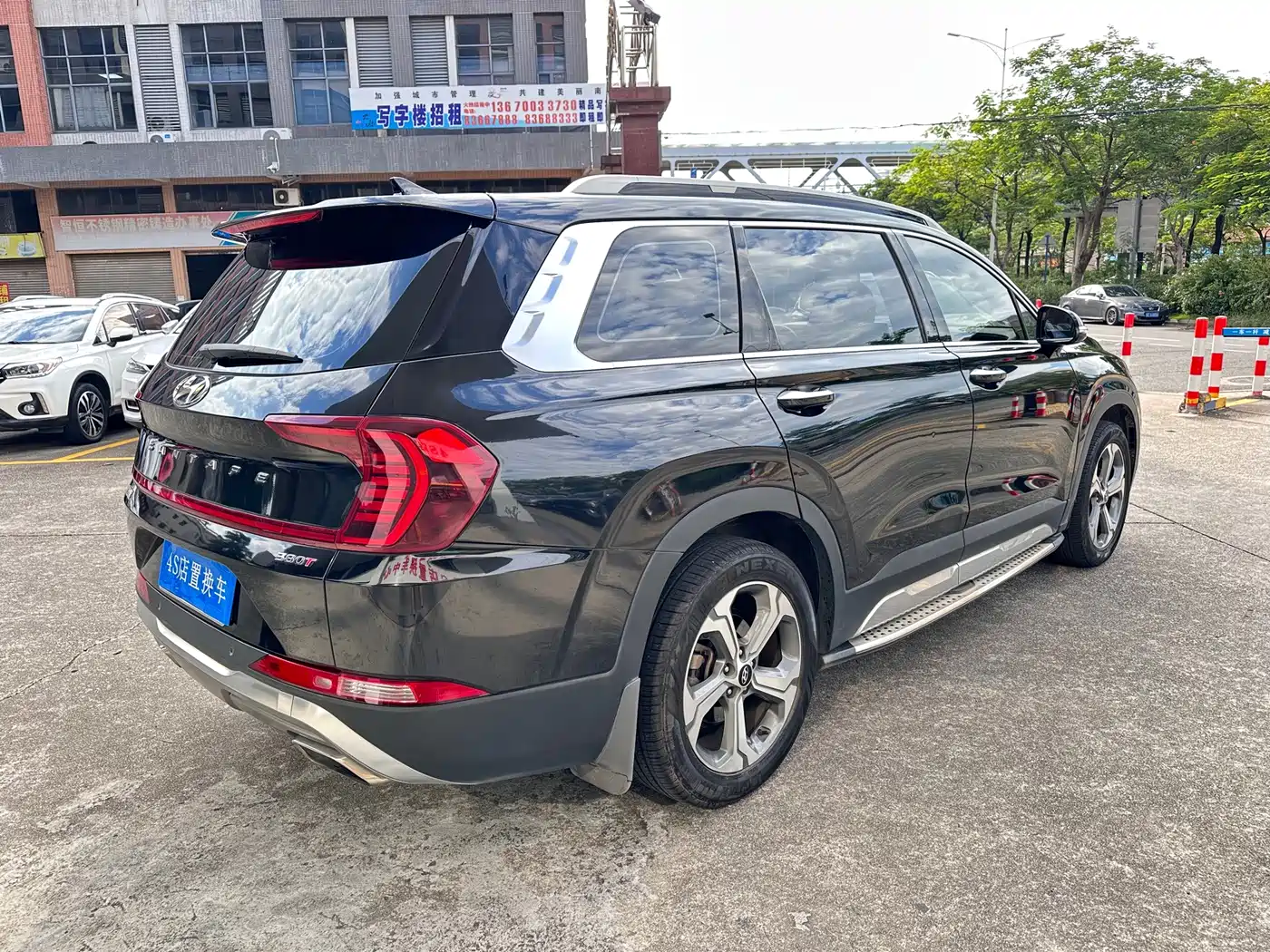 Фото 6 - Hyundai Santa Fe