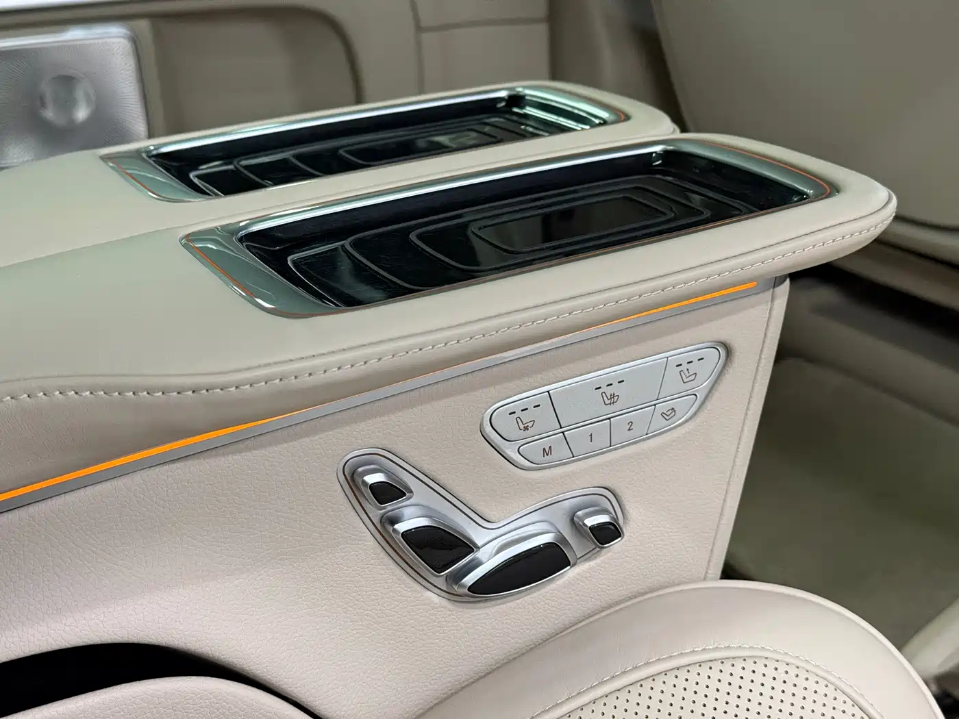 Mercedes-Benz V-Class 2022 V 260 L Long Wheelbase Luxury Edition фото 8