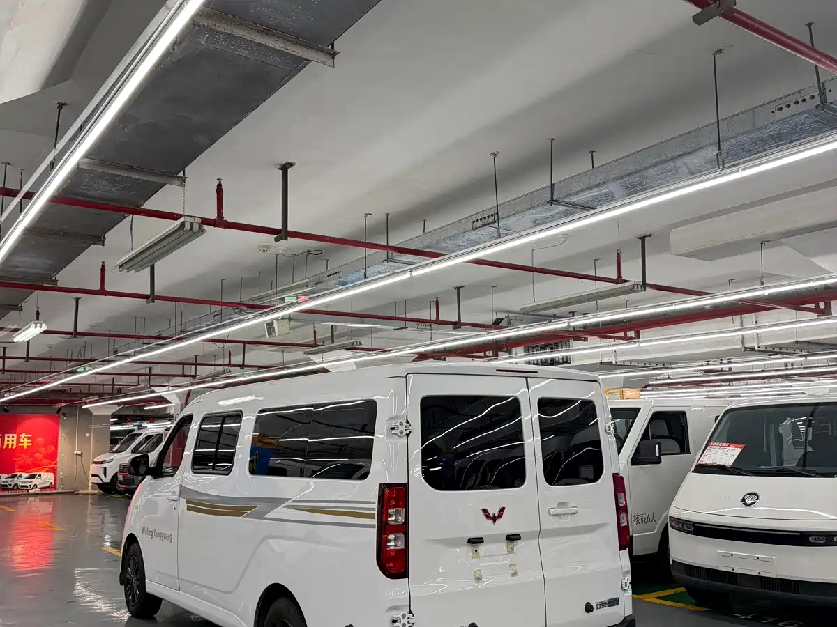 Wuling Motors Wuling Yangguang 2026 2026 Model 440km Passenger Van Comfort Version (9-Seater)