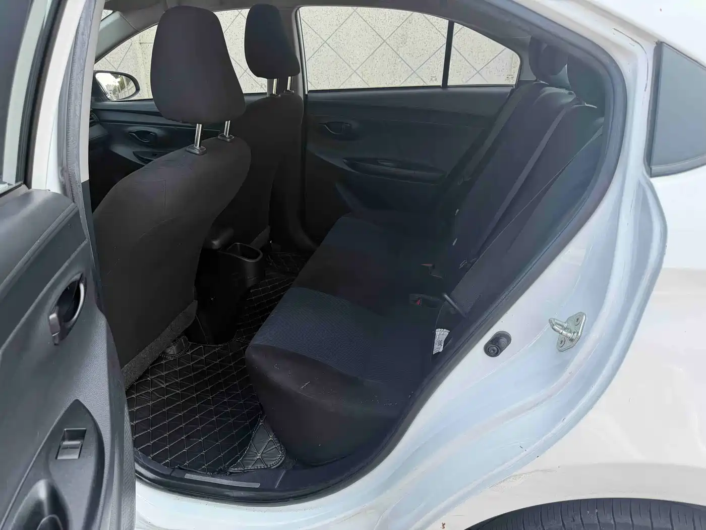 Toyota YARiS L Zhi Xiang 2019 1.5E CVT Charming China VI фото 7