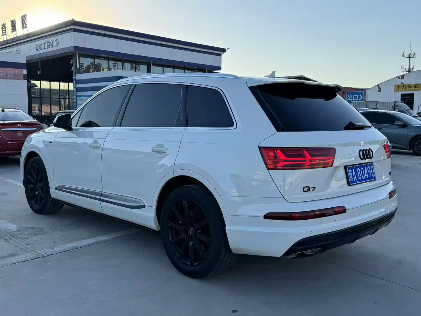 Фото 6 - Audi Q7