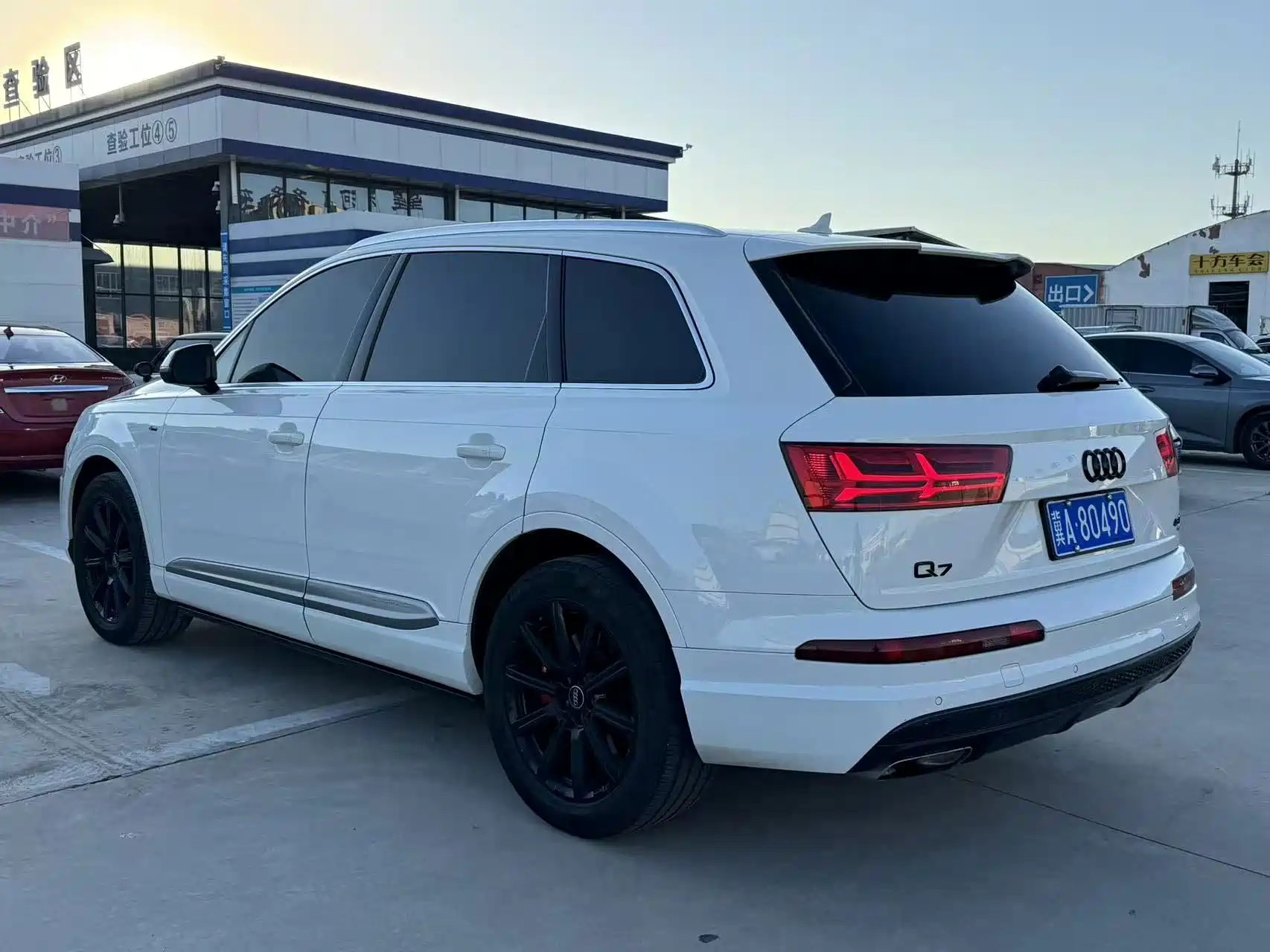 Фото 6 - Audi Q7
