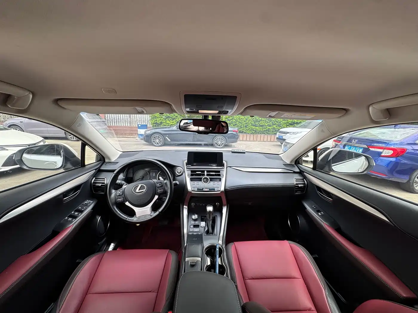 Lexus NX 2018 Model 300 FWD Fengxing Edition фото 19