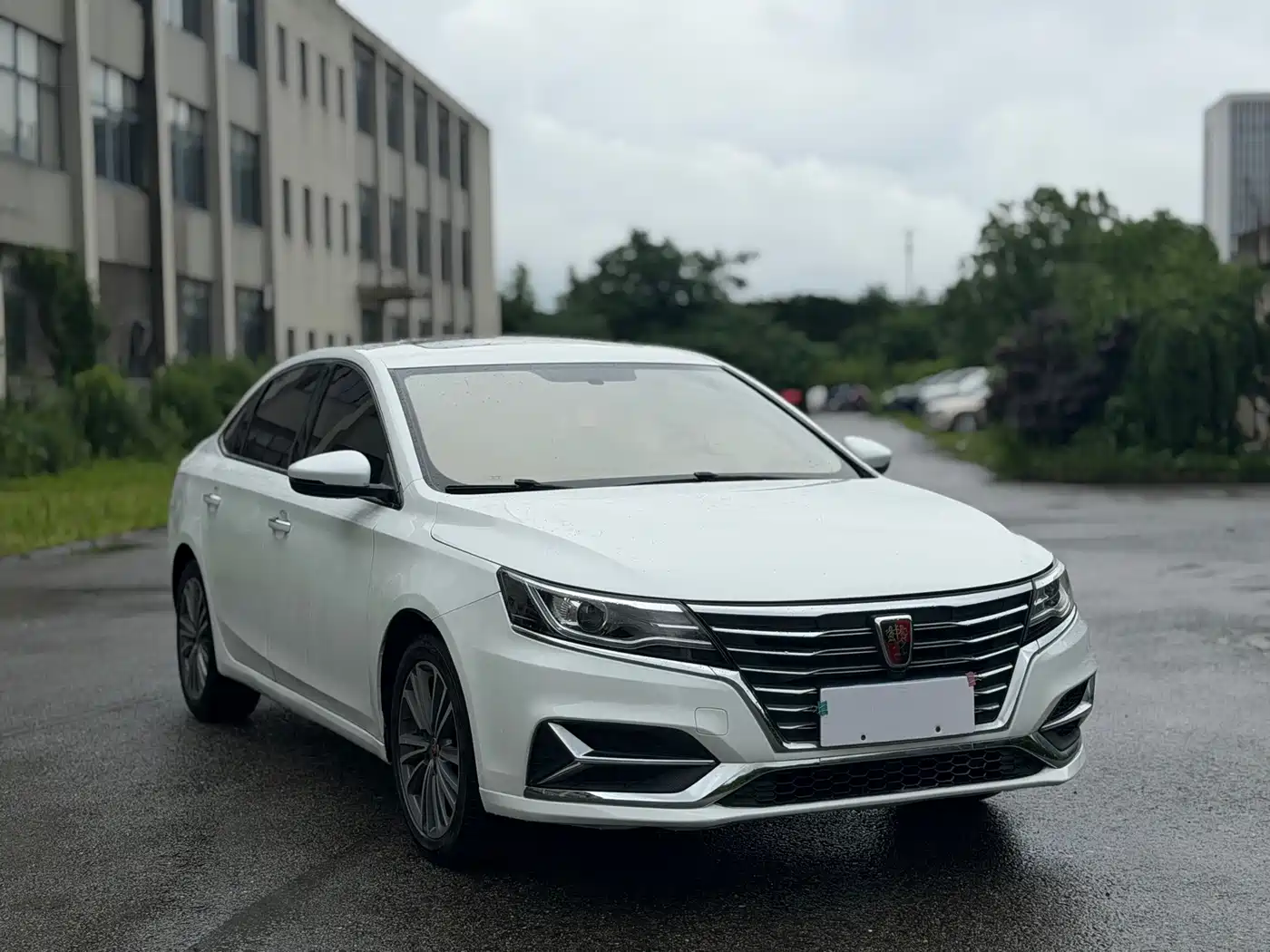 Roewe i6 2019 2019 PLUS 1.6L CVT 4G Connected Flagship Great Edition