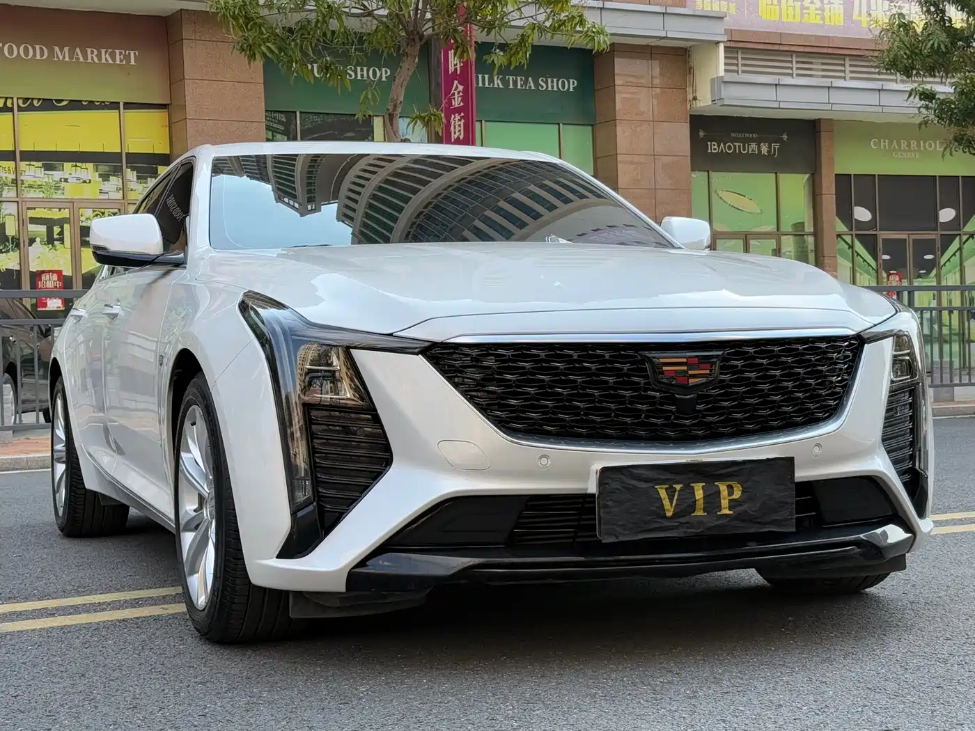 Cadillac CT5 2024 28T Luxury Model Pro фото 3