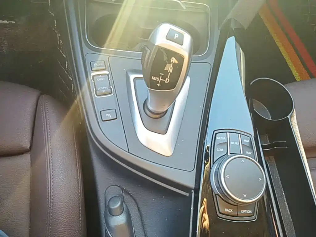 Фото 14 - BMW 3 Series
