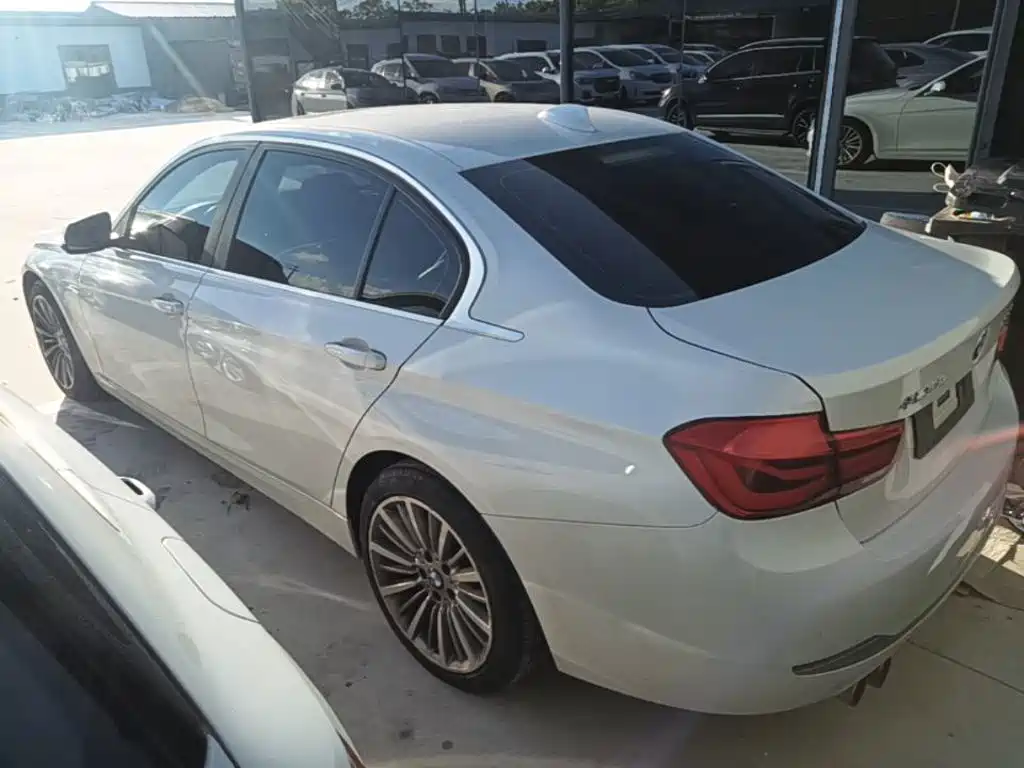 Фото 5 - BMW 3 Series
