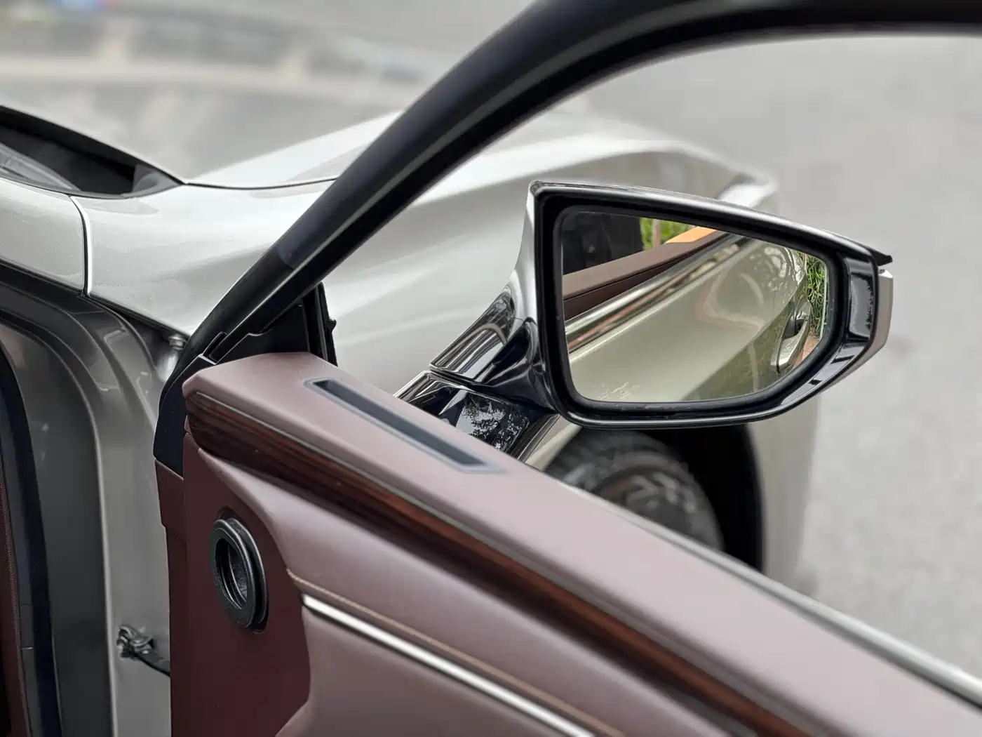 Lexus ES 2020 200 Luxury фото 17