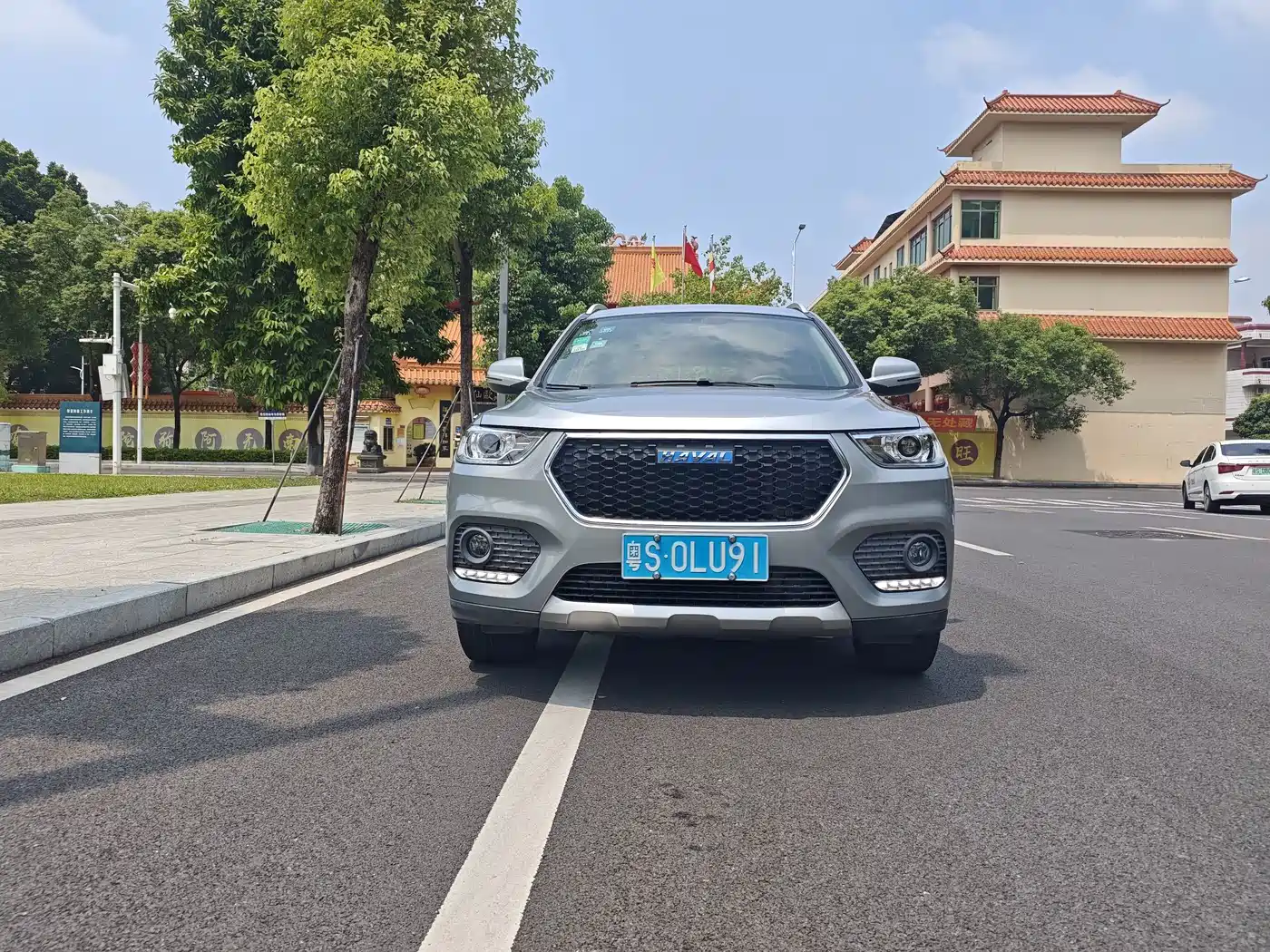 Фото 2 - Haval H2s