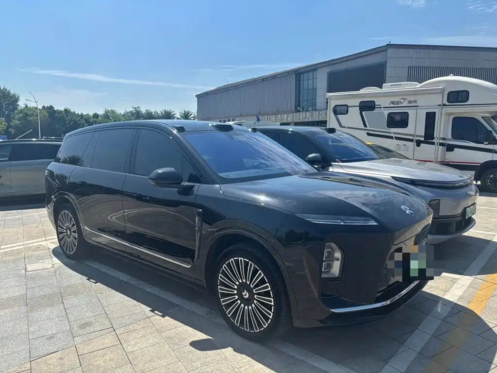 NIO ES8 2026 2025 Model 6-Seat Executive Luxury Edition