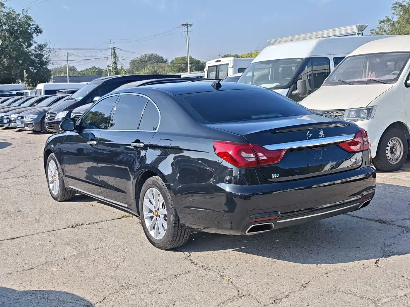 Hongqi H7 2018 2017 2.0T Luxury