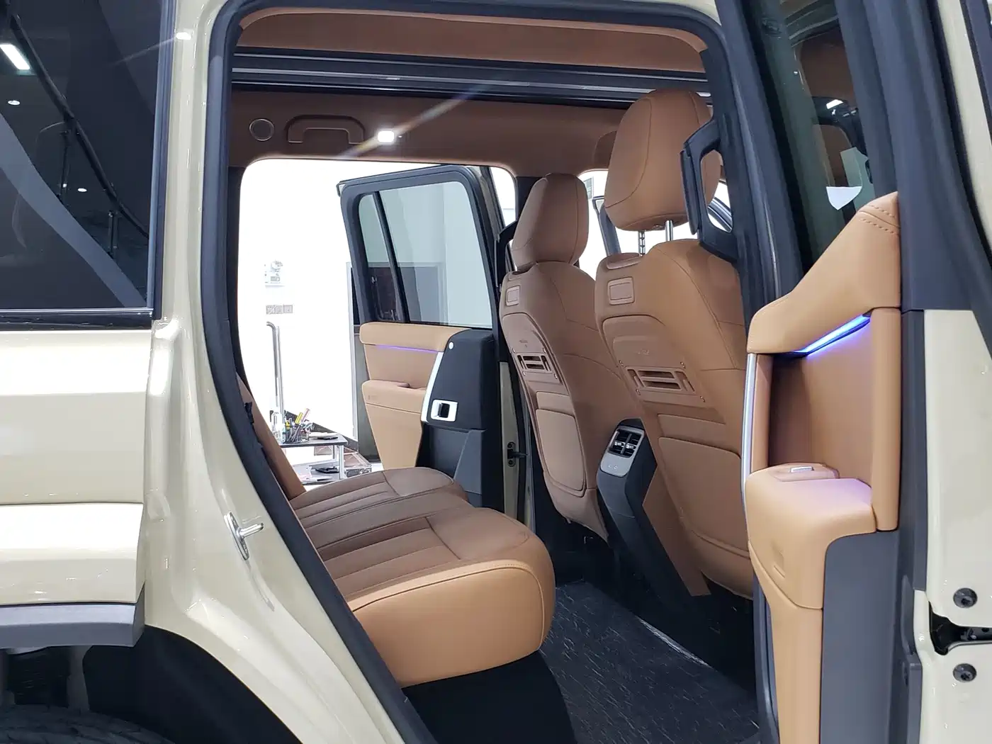 iCAR V27 2026 2026 200KM AWD Falcon 500
