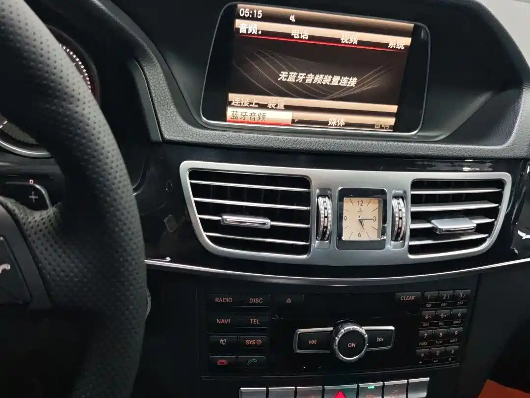 Mercedes-Benz E-Class 2015 E 200 L фото 14