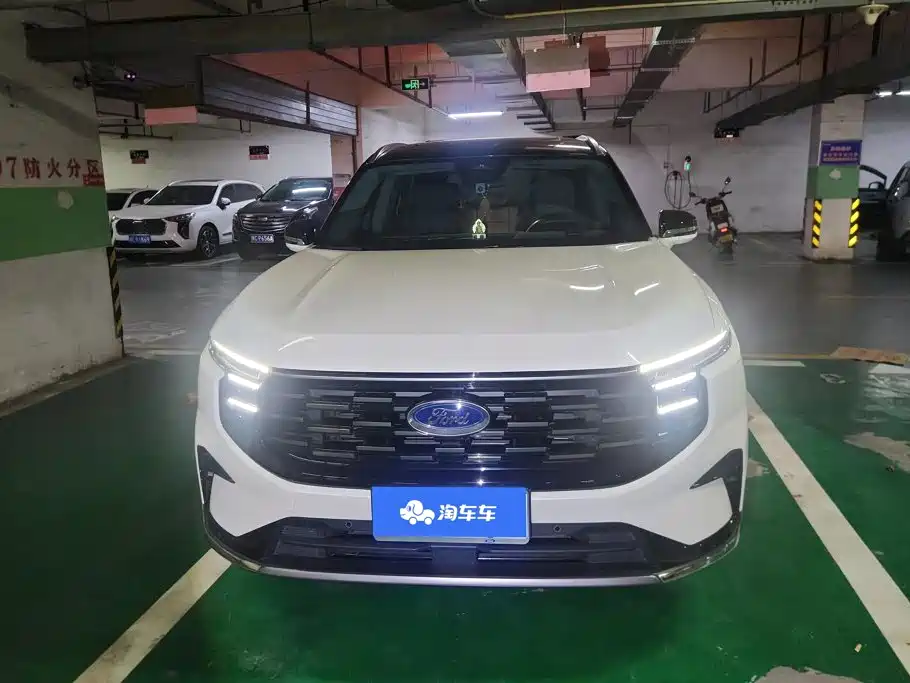 Фото 2 - Ford Edge