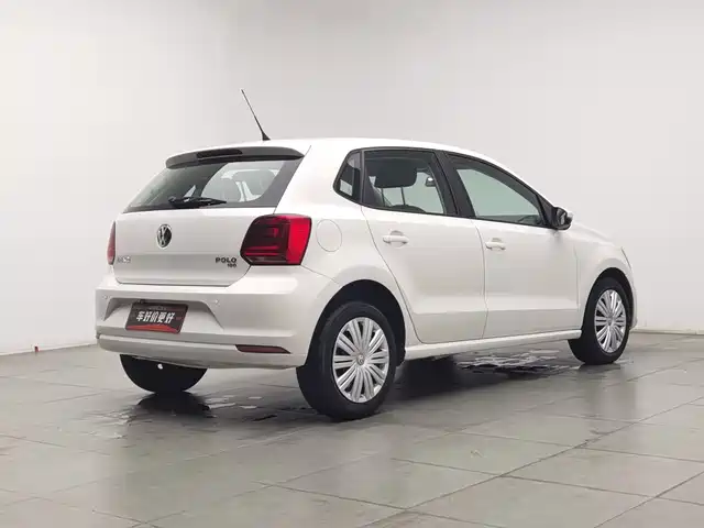 Volkswagen Polo 2018 1.5L Auto Safe Drive — фото 2
