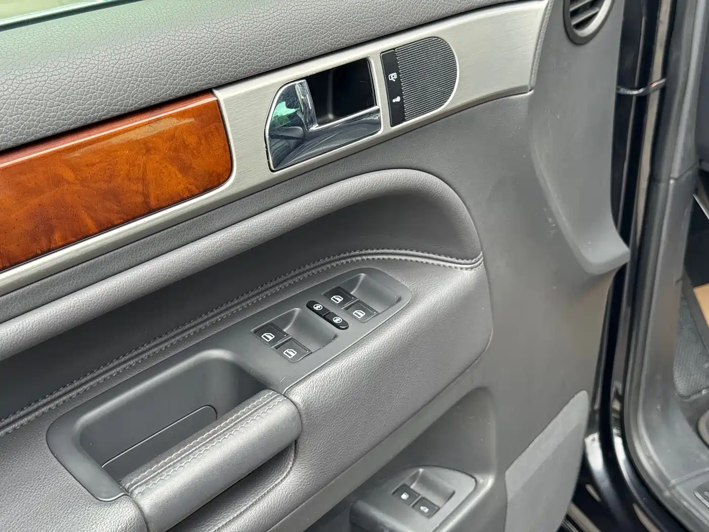 Volkswagen Touareg 2010 2010 3.6 Limited Top Edition