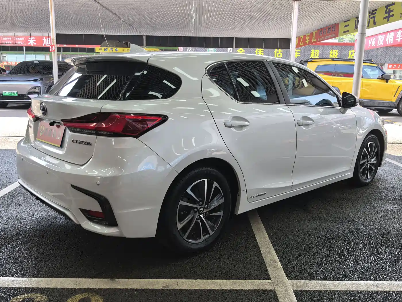 Lexus CT 2018 2017 CT200h Elite Edition Monochrome China V