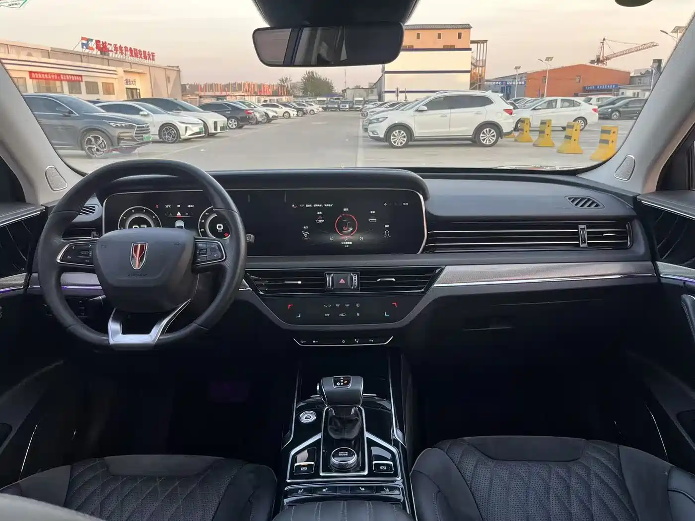 Hongqi HS5 2022 Facelift 2.0T Smart Flag Enjoyment AWD Edition фото 7