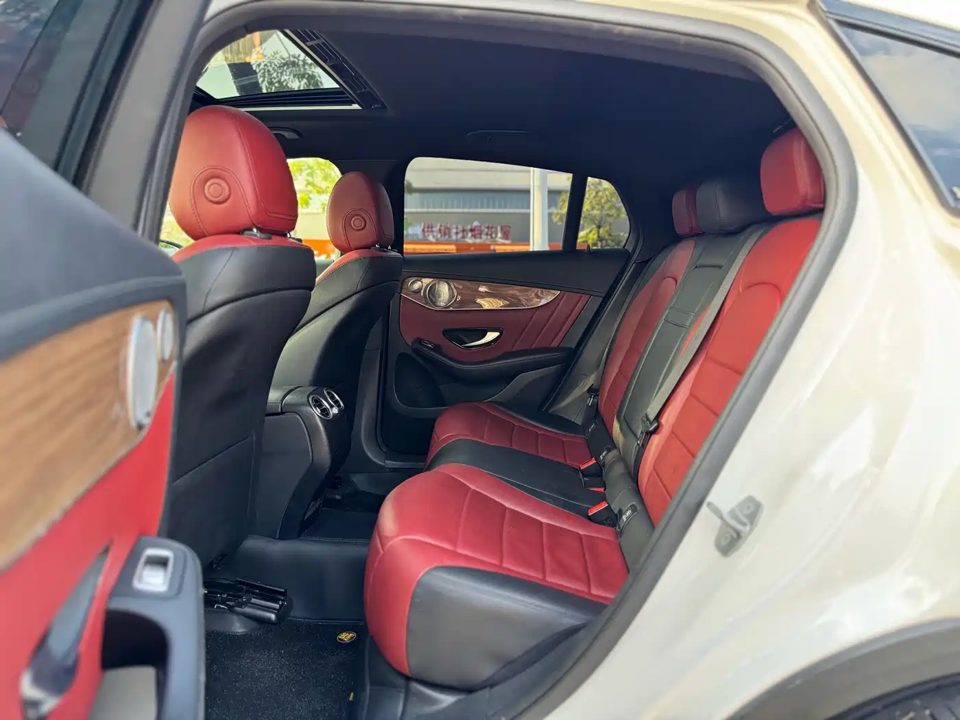 Mercedes-Benz GLC Coupe 2019 GLC 260 4MATIC Coupe SUV фото 16