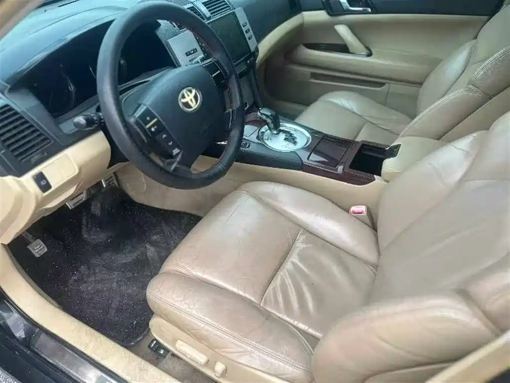 Toyota Reiz 2008 2.5S Special Commemorative Edition фото 6
