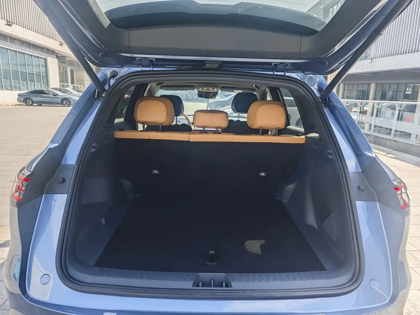 Geely Galaxy Galaxy Starship 7 EM-i 2025 120km Navigation Edition фото 7
